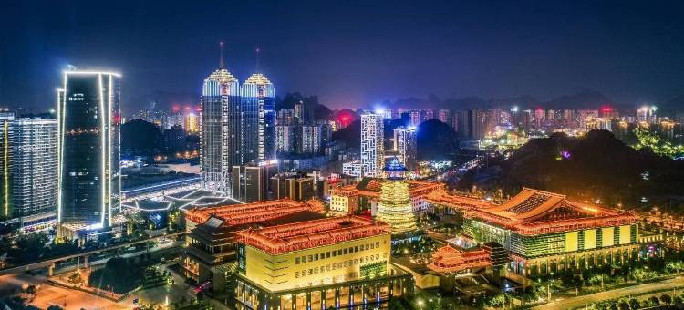 晶隆酒店(临桂吾悦广场店)图片