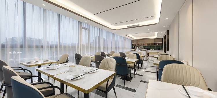 白玉兰酒店(洛阳洛邑古城启明南路地铁站店)图片