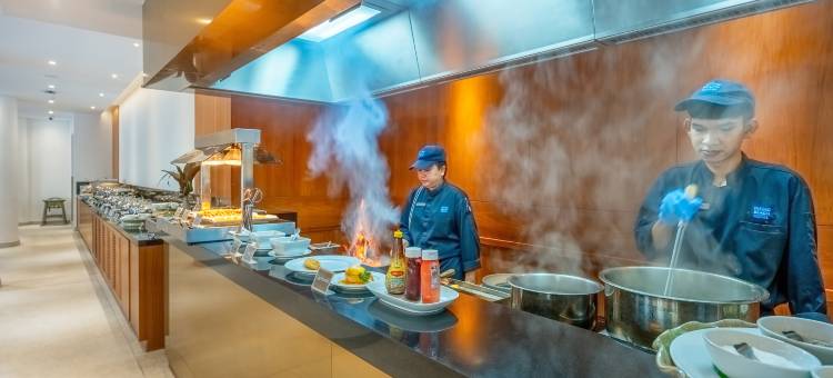 普吉岛芭东海滩酒店(Patong Beach Hotel by See2Sea)图片