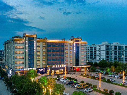 AID·艾兰迪酒店(淮滨大西湖景区店)