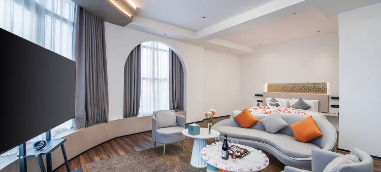 R ROYALSS HOTEL(北京通州环球度假区店)图片