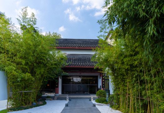 Shiweiyu Yuhua Pebble Hotel Hotel Overview