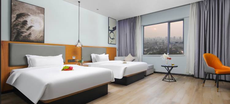 明月湖酒店(广西大学动物园地铁站店)图片