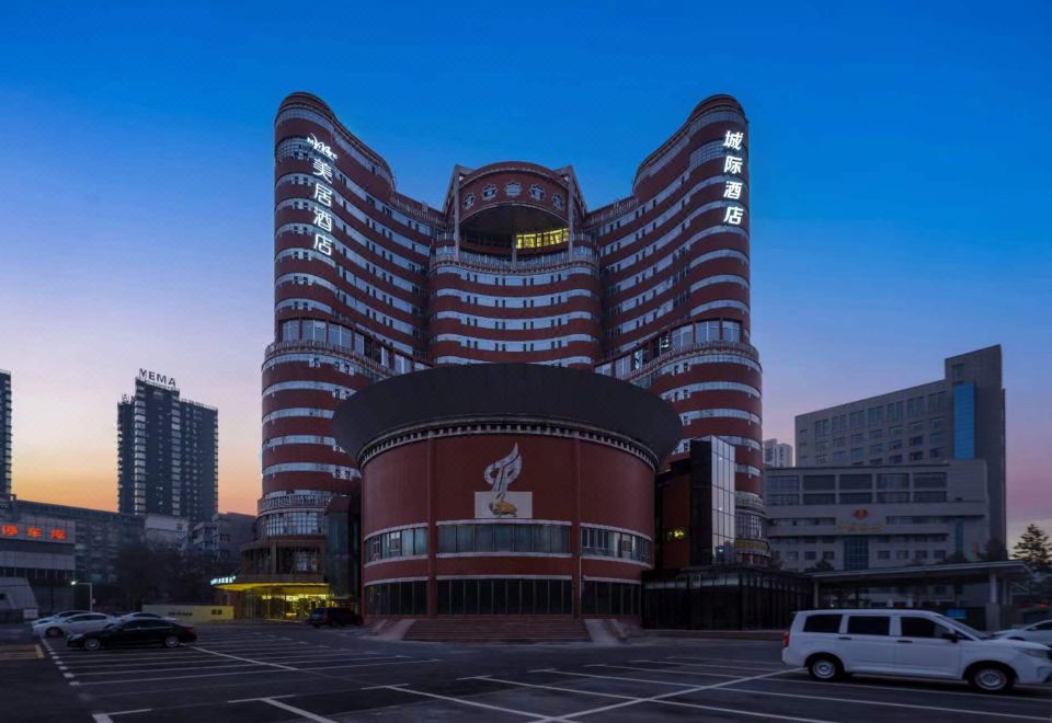乌鲁木齐美居酒店外景图