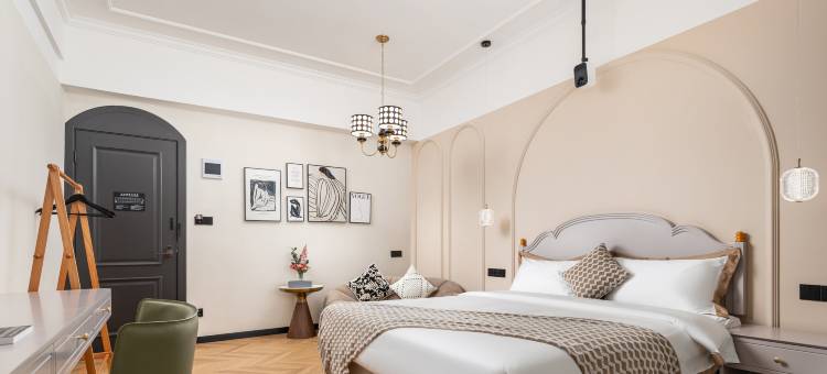 御朵•香舍 Designer•CinemaHotel(广东省妇幼保健院员岗地铁站店)图片