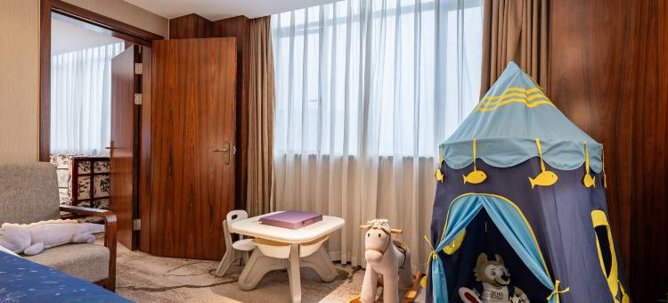 锦都金源酒店(鹰潭火车站体育馆路店)图片