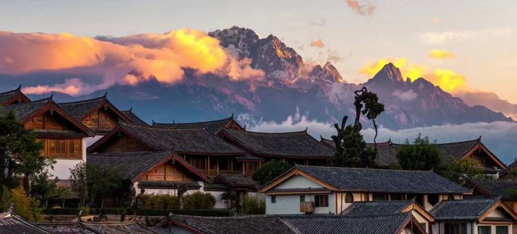 俏半山一城·设计师观古城雪山屋顶咖啡美宿(丽江古城大水车店)图片