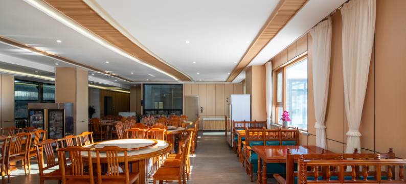 可可托海海明大酒店图片
