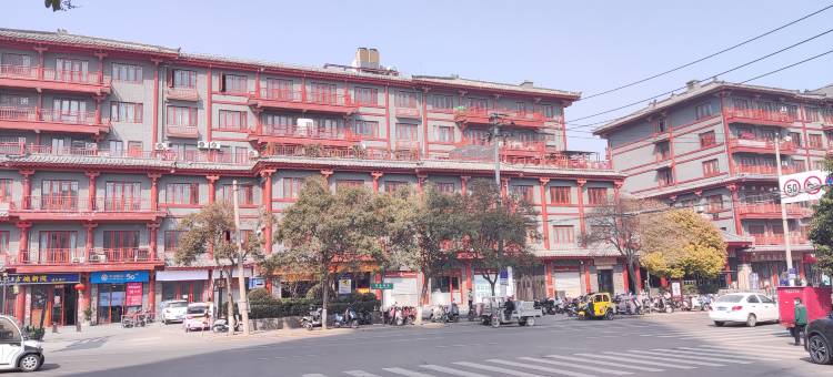 爱电竞酒店(许昌曹魏古城胖东来人民店)图片