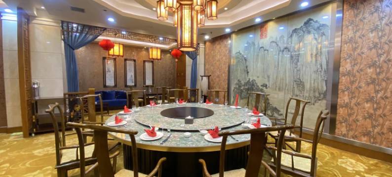 大连昱圣苑国际酒店(罗斯福广场西安路地铁站店)图片