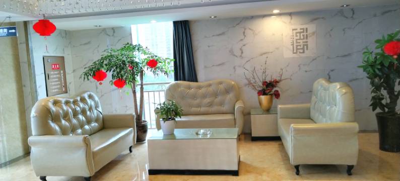 蓝丁国际酒店(垫江高铁站三合湖湿地公园店)图片