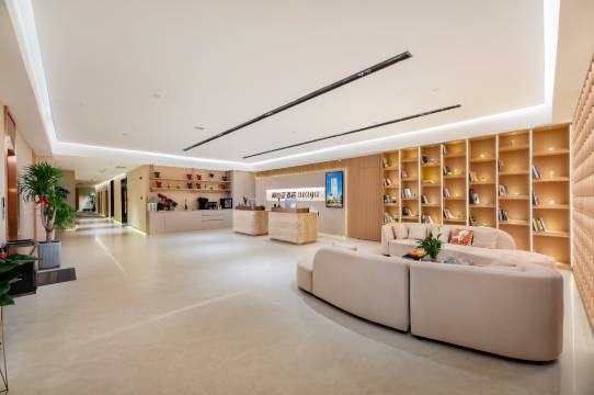 阿拉亚酒店(景德镇人民广场陶阳里景区店)图片