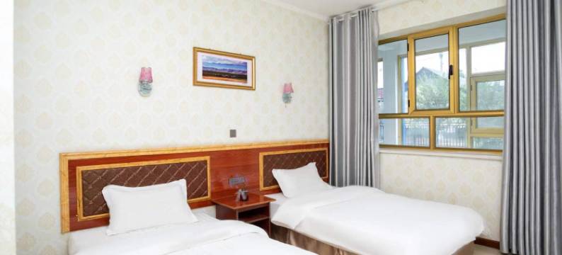 那拉提逸安居客栈图片