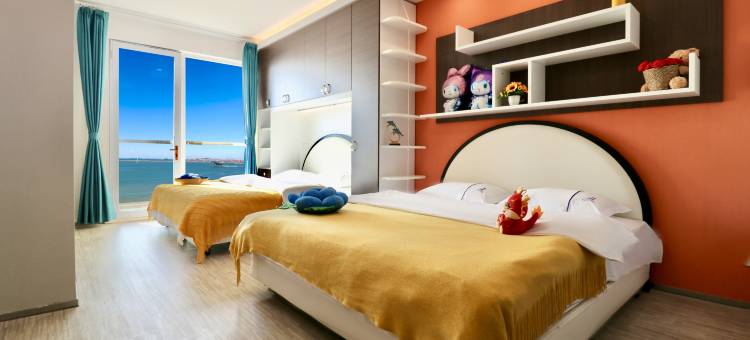 栖海·设计师魔法温泉主题海景公寓(山海广场店)图片