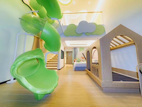 清远佛冈森波拉松鼠酒店