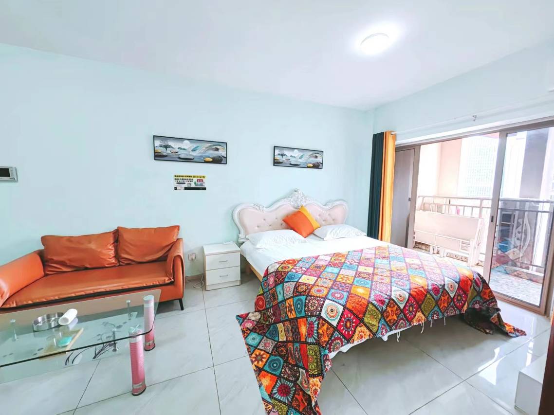 悦享居民宿(东盟盛天地万象城店)