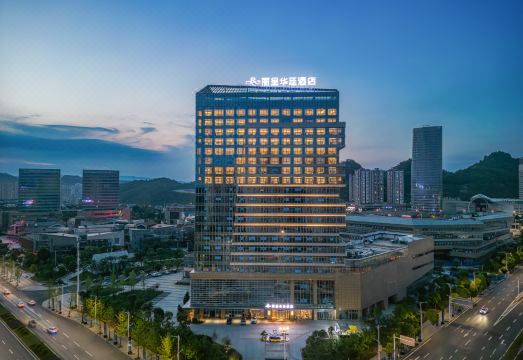 君拓丽呈华廷酒店（遵义高铁站店）外景图