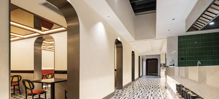 襄阳华美达安可酒店(襄阳泛悦中心沃尔玛民发广场店)图片