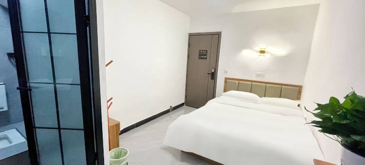 帝华宾馆(长沙理工大学金盆岭校区黄土岭地铁站店)图片