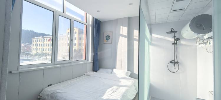 横道河子溪岸风霖民宿图片