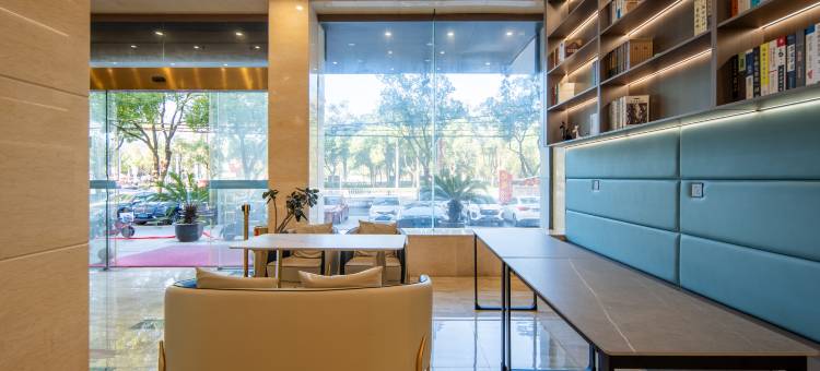 雅美途酒店(仙桃大道武商店)图片