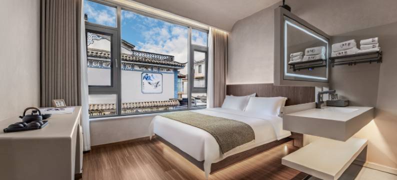 喜云栖·果秋｜Meditation Space 观山瞰云古镇全景·苍山野美宿图片