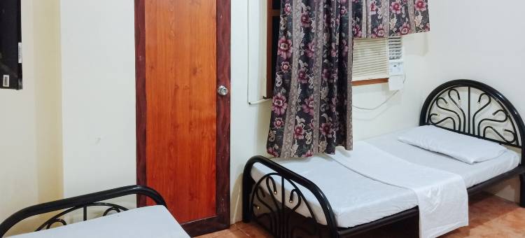 红多兹酒店@伊洛伊洛拉巴斯广场(RedDoorz @ Plaza la Paz Iloilo City)图片