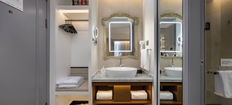 维也纳酒店(南宁青秀万达金湖广场店)图片