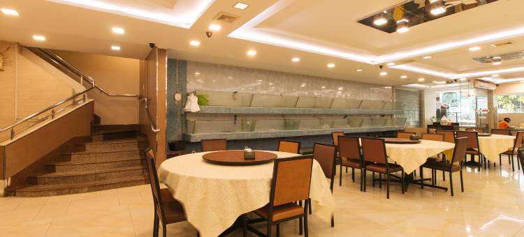 和平酒店-RedDoorz旗下(Peace Hotel by RedDoorz)图片