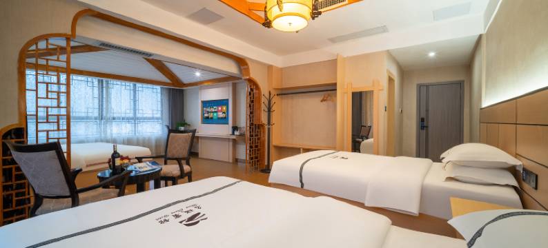 镇远名城酒店(镇远古城祝圣桥店)图片