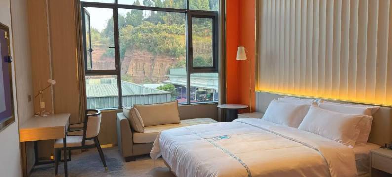 利豪酒店(仪陇高铁站店)图片