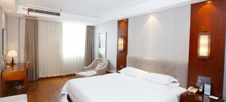 艺龙瑞云酒店(邯郸大名城汽车站店)图片