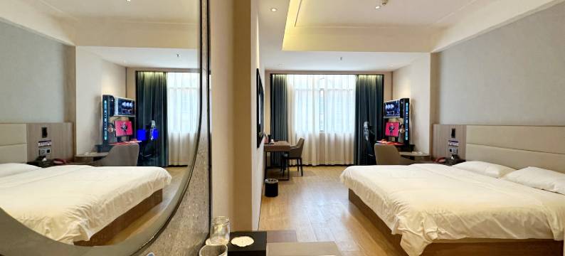 零速电竞酒店(容县绣江桥火车站店)图片