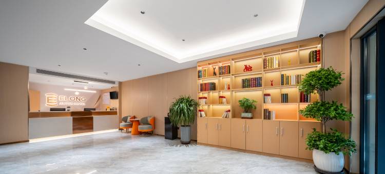 艺龙安云酒店(若羌瓦石峡店)图片