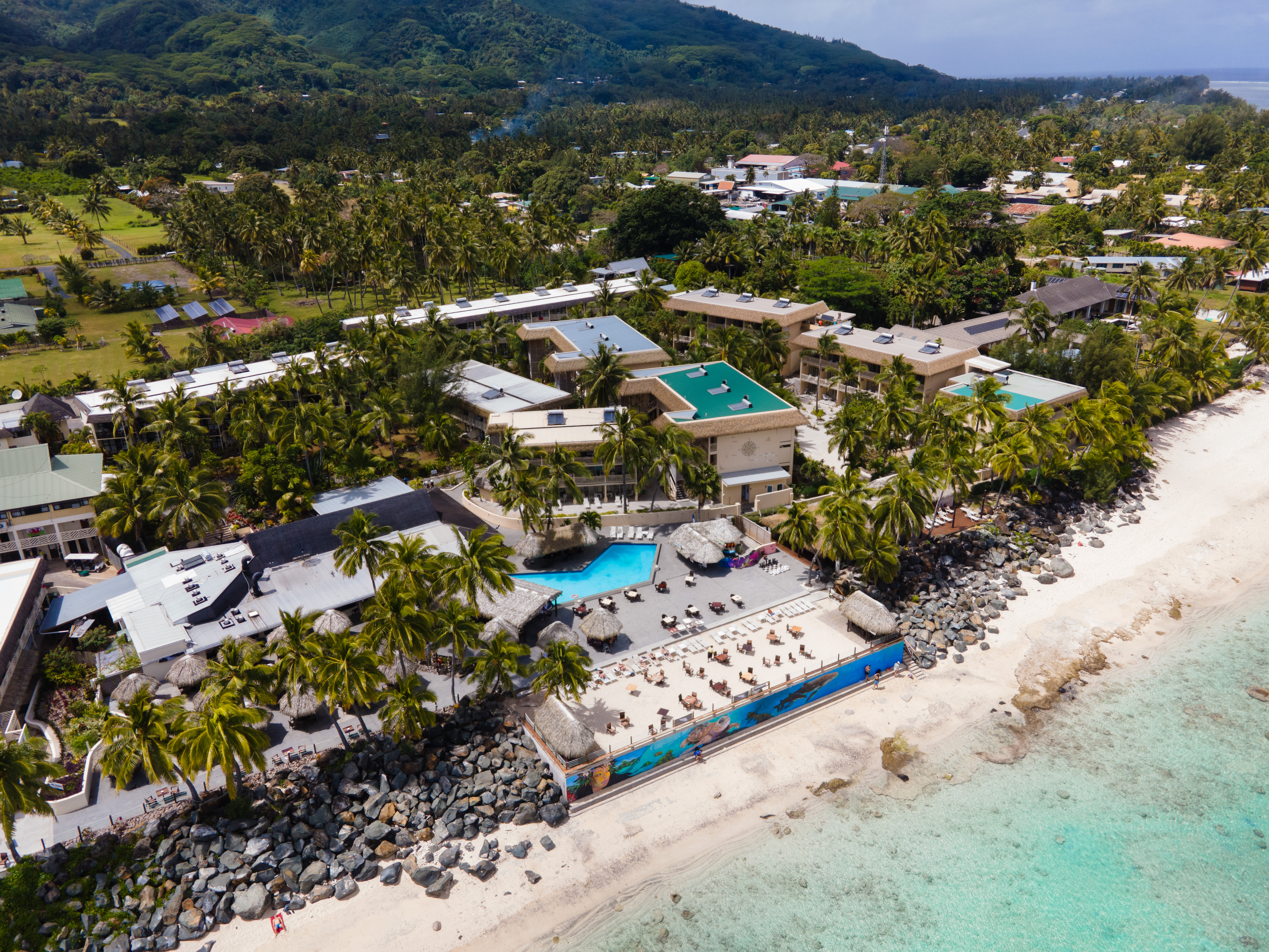 The Edgewater Resort & Spa Over view