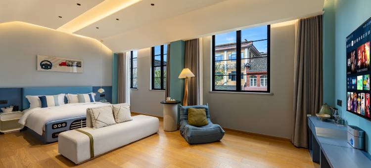 且喜·相见欢Dream Car临河酒店式民宿(南浔古镇景区店)图片