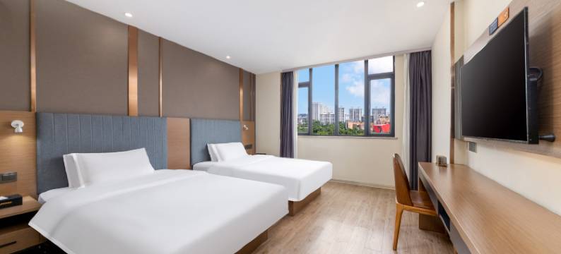 艺龙安云酒店(赣州火车站店)图片