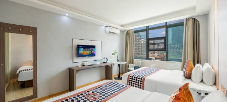 深圳新湖主题酒店(黄贝岭店)图片