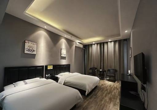 洛南樱花主题酒店