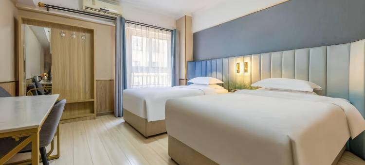 派酒店(钟楼回民街地铁站店)图片