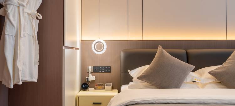 芒哩•Pf•Utop•主题民宿(芒市广场店)图片