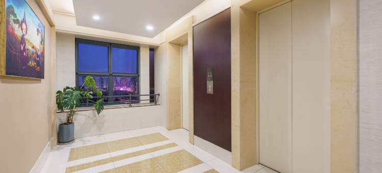 云上四季尚品酒店(大连西安路地铁站店)图片