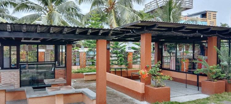 RedDoorz @ Solid Rock Guest House Baler图片