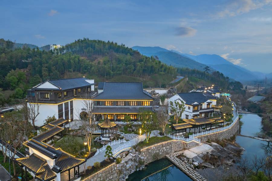安吉雲水澗溯溪度假酒店