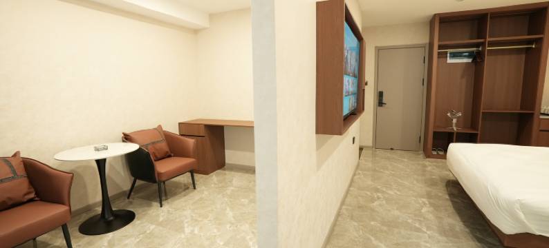 逸居酒店(赤峰高铁站店)图片