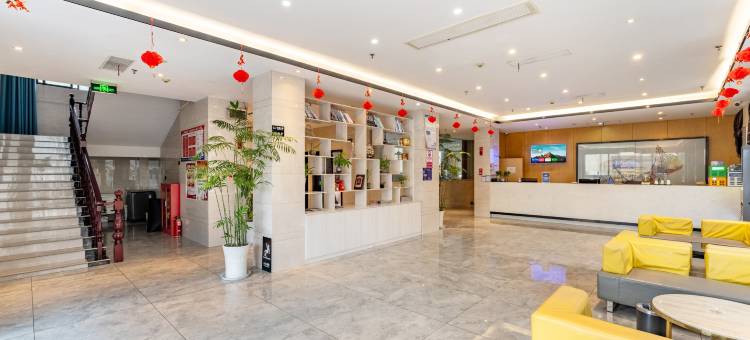 光刃电竞酒店(鹰潭余江火车站店)图片