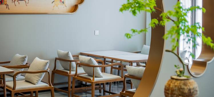 陌上轻雅|凌空LOFT·中式美学·全套房设计酒店(新亚洲体育城店)图片