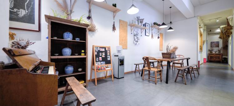 成都八喜青年旅舍(玉林西路省体育馆地铁站店)图片