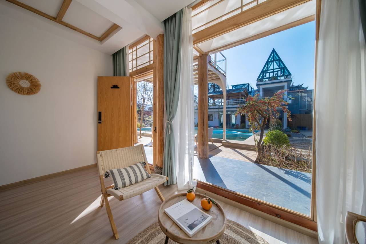 与君观山·静谧花园观雪山美宿(白沙古镇店)图片