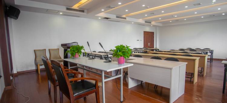 海豚湾假日宾馆图片